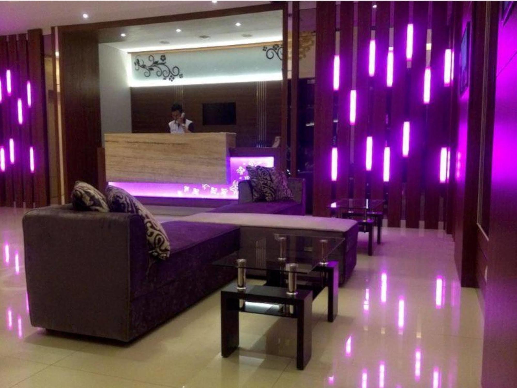 Hotel Vio Westhoff Bandung Esterno foto